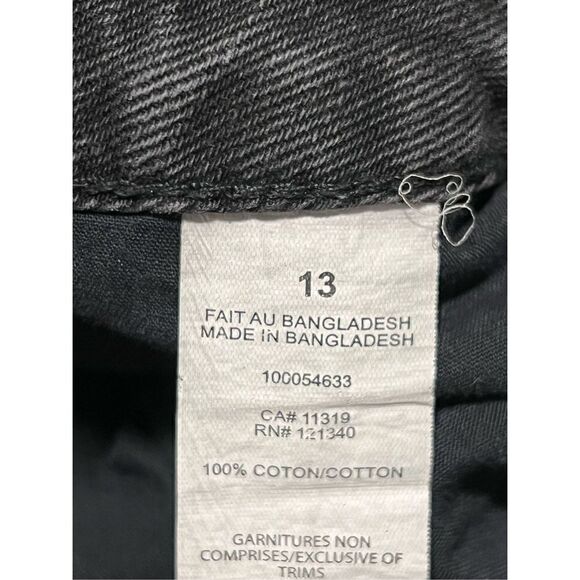 Garage Denim Women’s Juniors Black Denim Distressed Shorts Size 13 - Picture 4 of 6